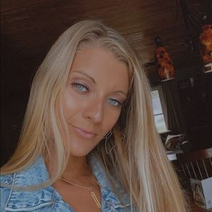 Meet your Posher, Faith